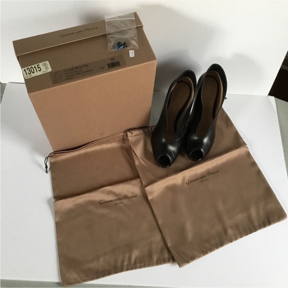 GIANVITO ROSSI - Picture 14 of 15